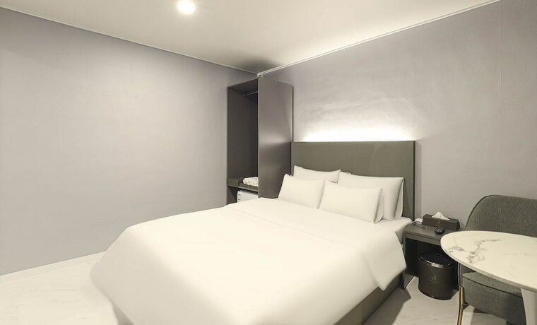 Imagen de la habitación del Hotel JI Boutique. Foto 18