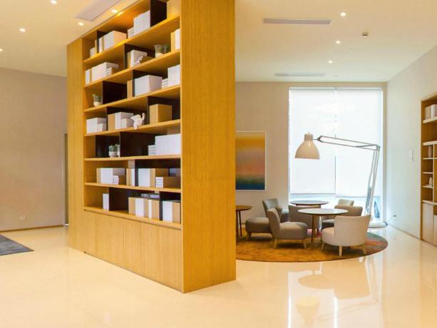 Imagen de los interiores del Hotel JI Hotel Shanghai Hongqiao West Zhongshan Road. Foto 8