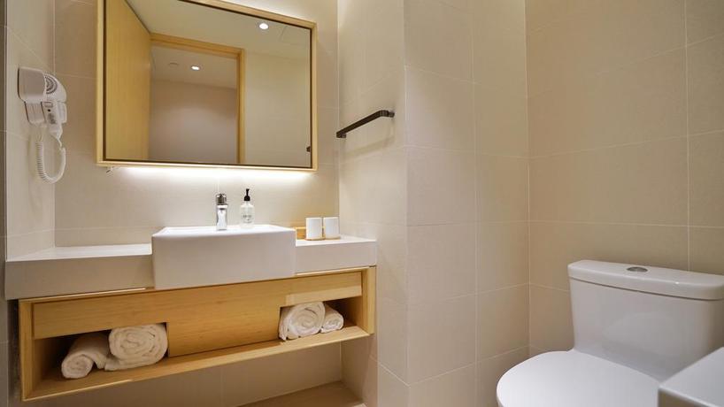 Imagen de la habitación del Hotel JI Hotel Shenzhen Shennan Avenue Huaqiang. Foto 2