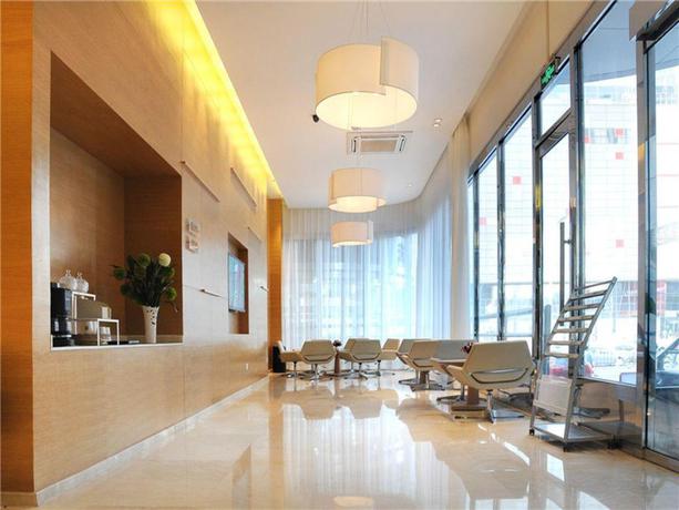 Imagen de los interiores del Hotel JI Hotel Tianjin Binjiangdao. Foto 5