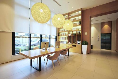 Imagen general del Hotel JI Shanghai Songjiang Sports Center. Foto 5