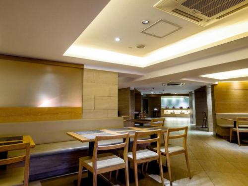 Imagen general del Hotel JI Shanghai Yan\'an Road. Foto 16