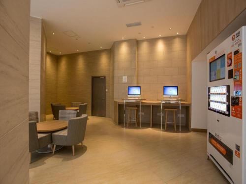 Imagen general del Hotel JI Shanghai Yan\'an Road. Foto 17