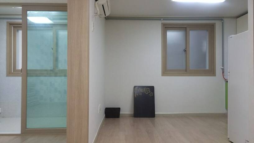 Imagen de la habitación del Hotel JIIN Hostel and Guesthouse. Foto 15