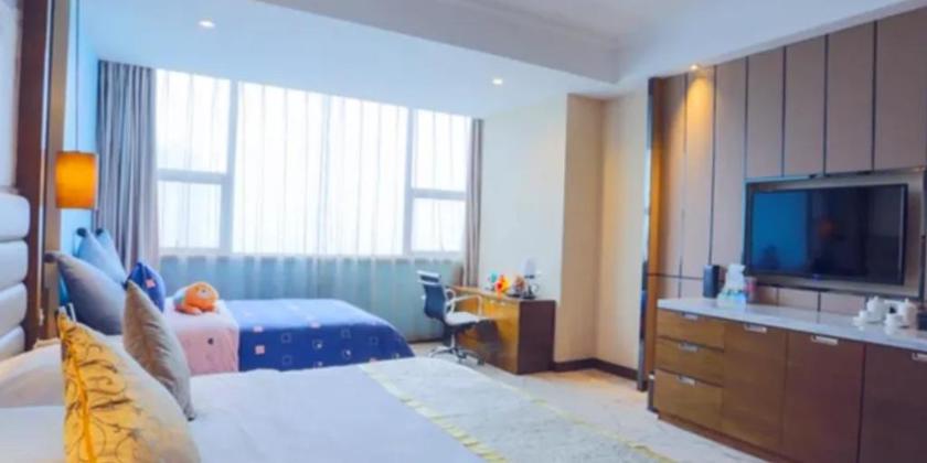 Imagen de la habitación del Hotel JINLING INTERNATIONAL HOTEL. Foto 15