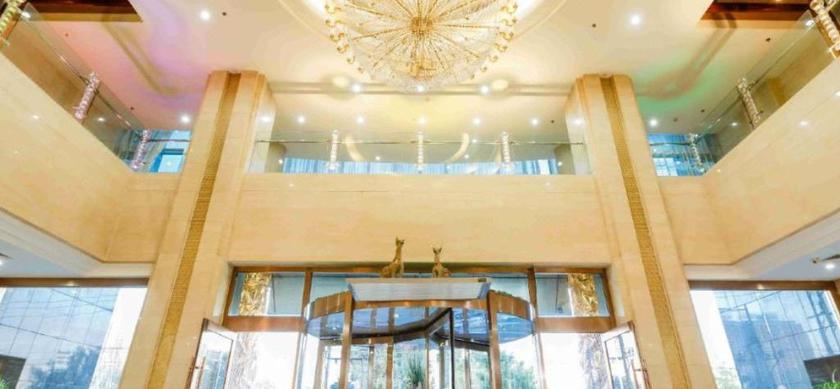 Imagen de los interiores del Hotel JINYI YOUXUAN HOTEL (XINHUAXI ST. FUYUAN. Foto 12