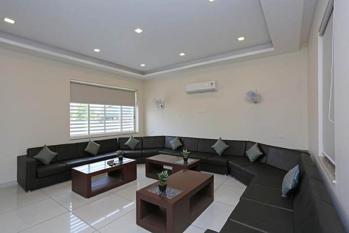 Imagen de los interiores del Hotel JJ Valley. Foto 16
