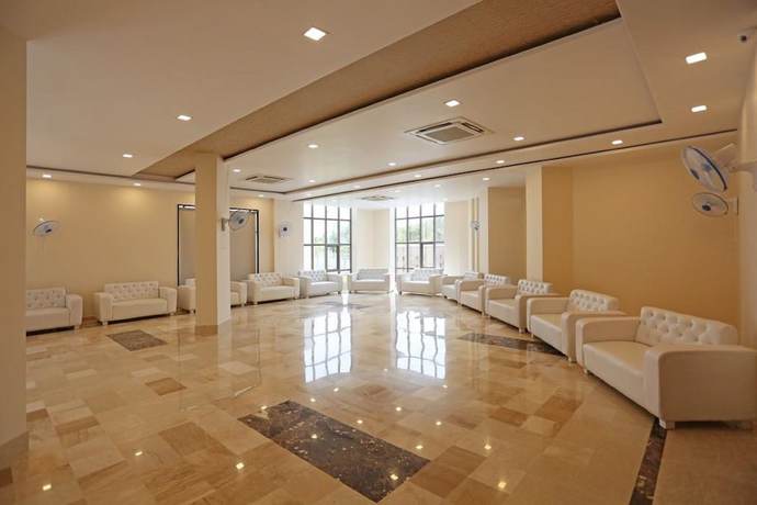 Imagen de los interiores del Hotel JJ Valley. Foto 17