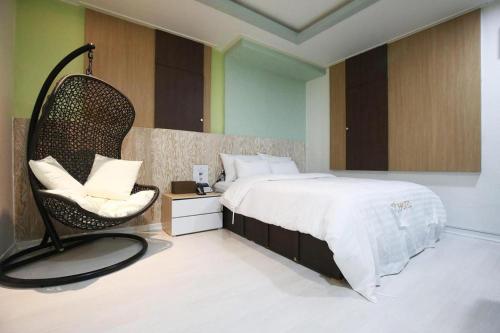 Imagen general del Hotel JJAK. Foto 11