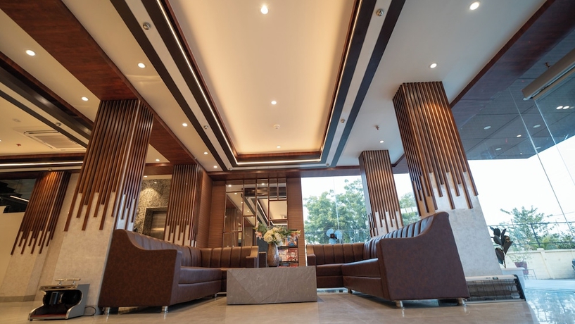 Imagen de los interiores del Hotel J.K. Celebration. Foto 12