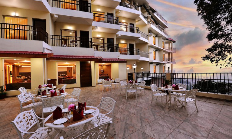 Imagen de los exteriores del Hotel JK Clarks Exotica. Foto 7