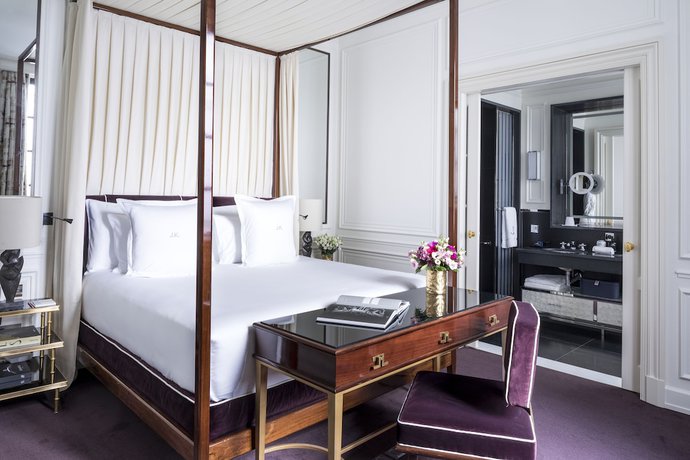 Imagen de la habitación del Hotel J.K. Place Paris. Foto 18