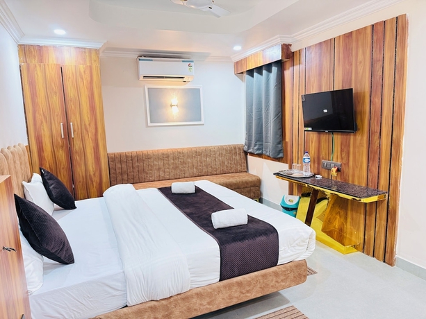 Imagen de la habitación del Hotel JK palace, Ujjain. Foto 2