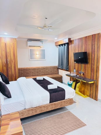Imagen de la habitación del Hotel JK palace, Ujjain. Foto 3