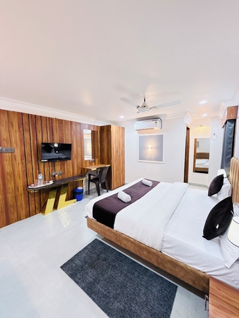 Imagen de la habitación del Hotel JK palace, Ujjain. Foto 10