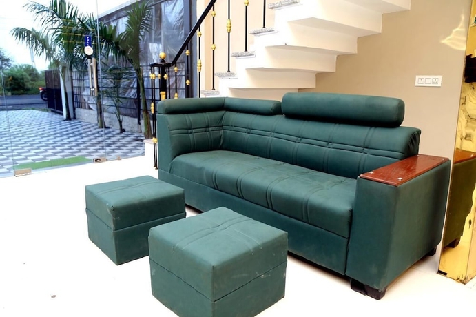 Imagen de los interiores del Hotel JMC Safar Inn Mhow. Foto 13