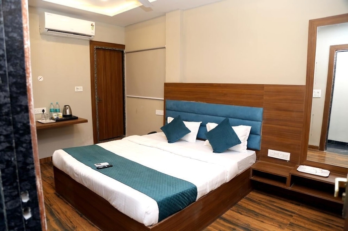 Imagen de la habitación del Hotel JMC Safar Inn Mhow. Foto 8
