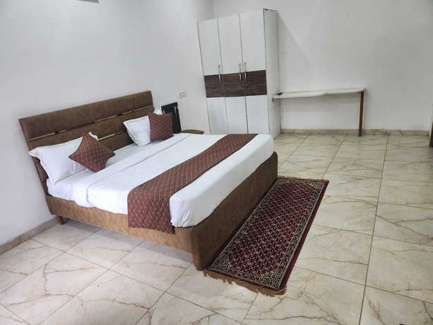 Imagen de la habitación del Hotel JN RESIDENCY. Foto 2