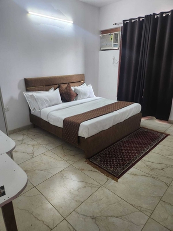 Imagen de la habitación del Hotel JN RESIDENCY. Foto 4