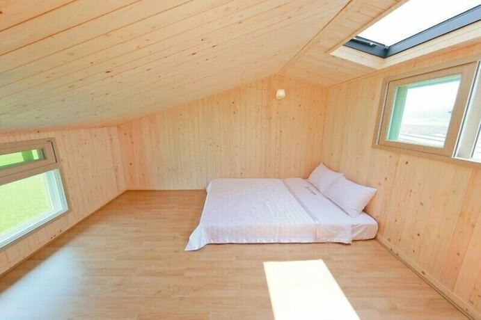 Imagen general del Hotel JNJ Village. Foto 4