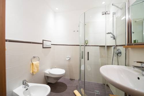 Imagen de la habitación del Hotel JOHAN - Rooms & Breakfast Merano. Foto 12