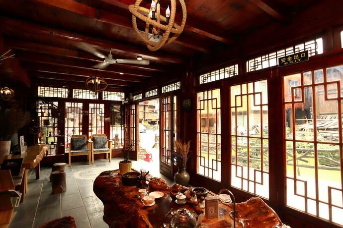 Imagen de los interiores del Hotel JOMO Inn Liping Branch. Foto 15