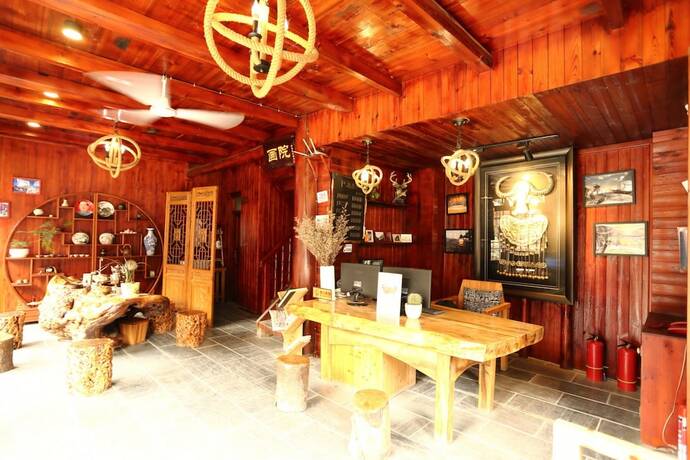 Imagen de los interiores del Hotel JOMO Inn Liping Branch. Foto 18