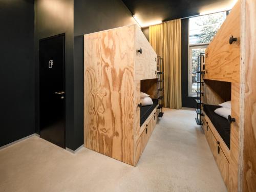 Imagen de la habitación del Hotel JO&JOE Vienna. Foto 17