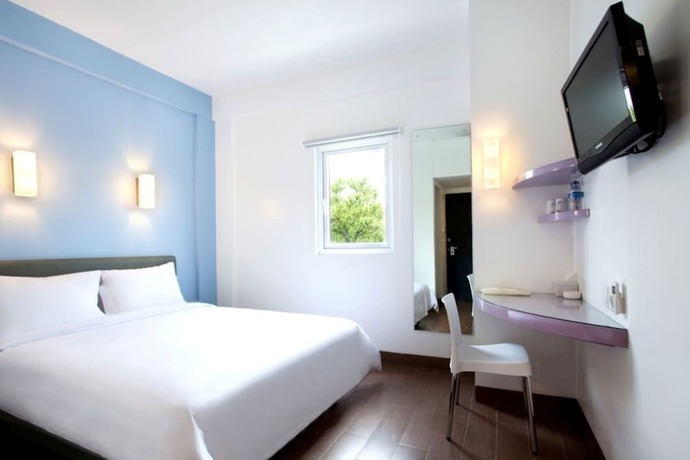 Imagen de la habitación del Hotel JP Hotel Pluit Jakarta by LIFE. Foto 11