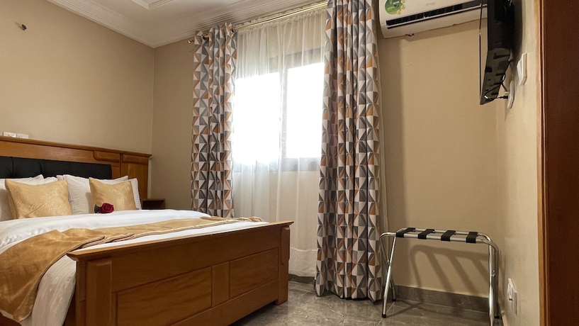 Imagen de la habitación del Hotel JPN SQUARE Douala. Foto 13