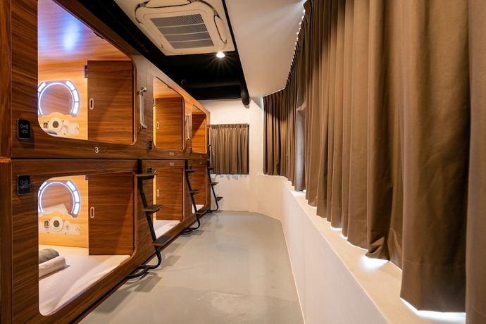 Imagen de la habitación del Hotel JPOD Capsule. Foto 5