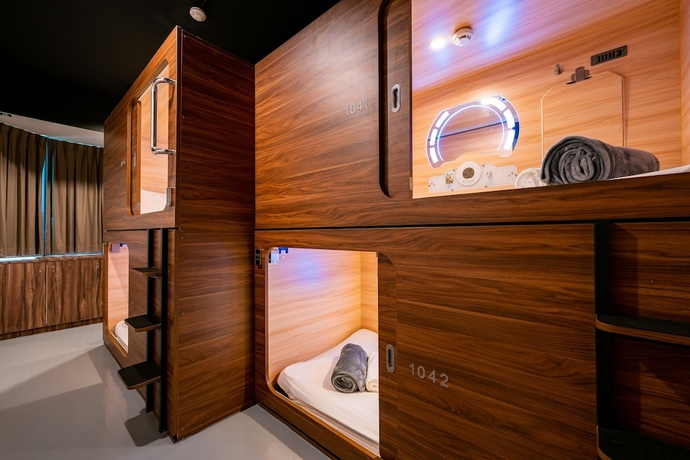 Imagen de la habitación del Hotel JPOD Capsule. Foto 7