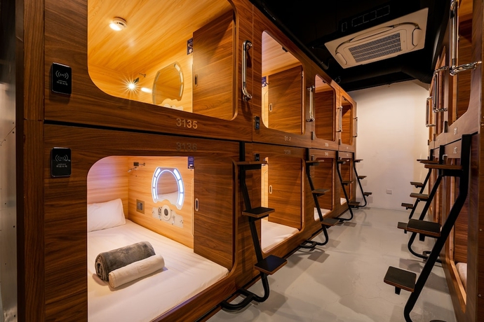 Imagen de la habitación del Hotel JPOD Capsule. Foto 9