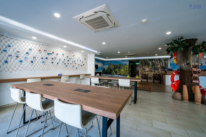 Imagen de los interiores del Hotel JPOD Capsule. Foto 14