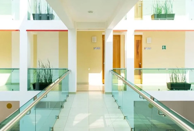 Imagen de los interiores del Hotel JPs and Suites. Foto 14