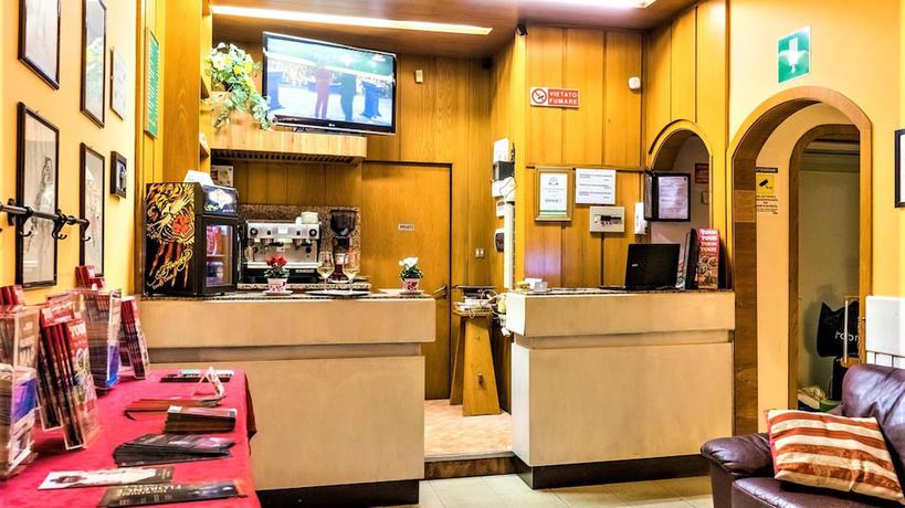 Imagen de los interiores del Hotel JR Hermes Firenze. Foto 7