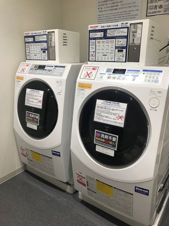 Imagen de los interiores del Hotel JR WEST GROUP VIA INN SHINOSAKA SHOMENGUCHI. Foto 12