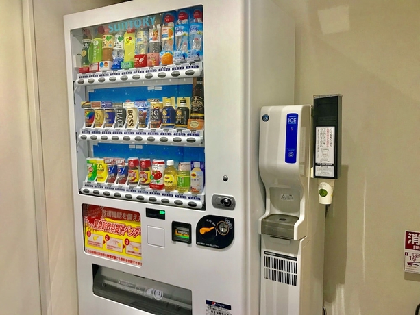 Imagen de los interiores del Hotel JR WEST GROUP VIA INN SHINOSAKA SHOMENGUCHI. Foto 13