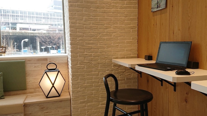 Imagen de los interiores del Hotel JR WEST GROUP VIA INN SHINOSAKA SHOMENGUCHI. Foto 14