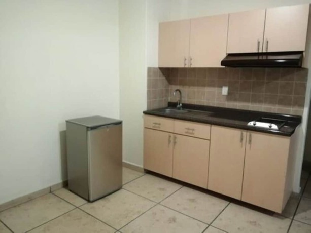 Imagen de la habitación del Hotel JS. Foto 5