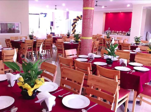 Imagen del bar/restaurante del Hotel JS. Foto 3