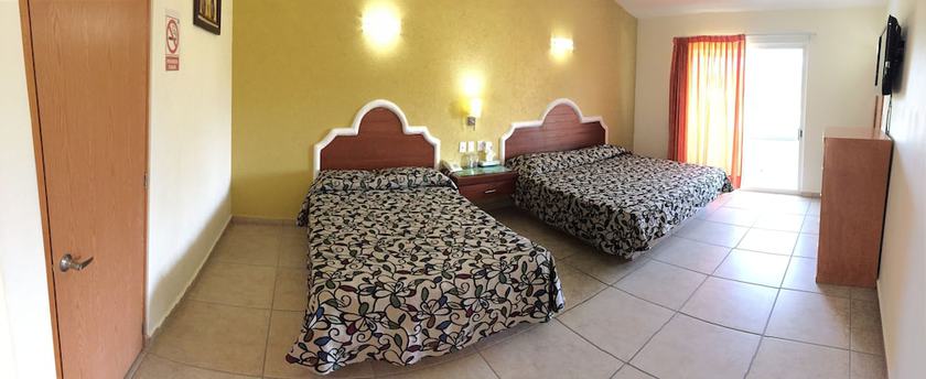 Imagen de la habitación del Hotel JS. Foto 13