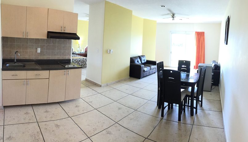 Imagen de la habitación del Hotel JS. Foto 14