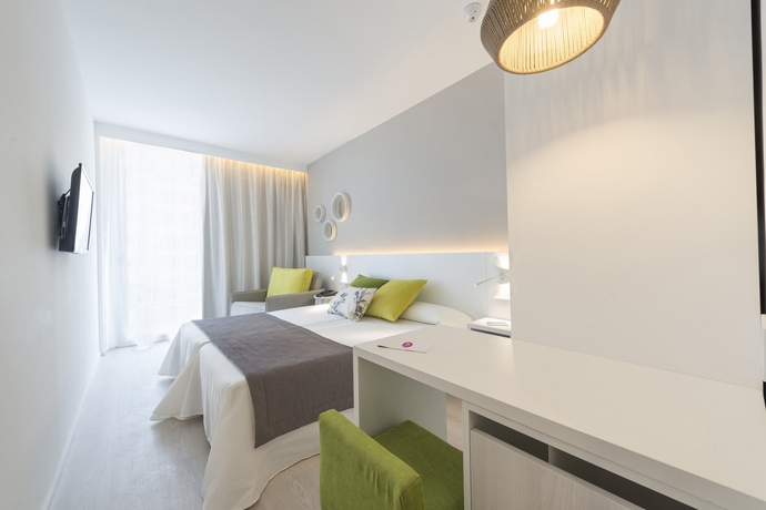 Imagen de la habitación del Hotel JS Sol de Alcudia. Foto 6