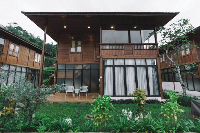 Imagen de la habitación del Hotel JSI Resort. Foto 15