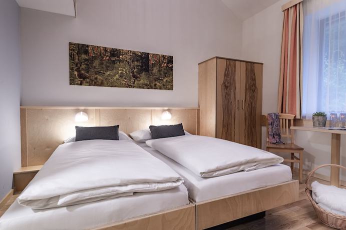 Imagen de la habitación del Hotel JUFA Bruck. Foto 8
