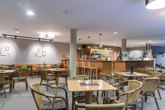 Imagen de los interiores del Hotel JUFA Bruck. Foto 19