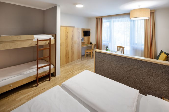 Imagen de la habitación del Hotel JUFA Bruck. Foto 12