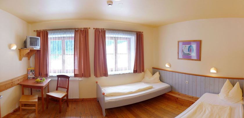 Imagen de la habitación del Hotel JUFA Eisenerz. Foto 4