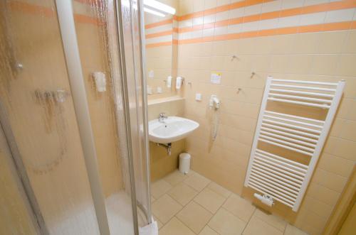 Imagen de la habitación del Hotel JUFA Leibnitz. Foto 17